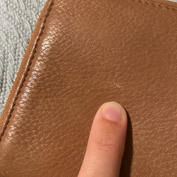 Tory Burch long zippy wallet - Picture 5 of 9